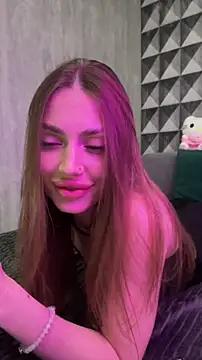 Elizabeth_Tay webcam