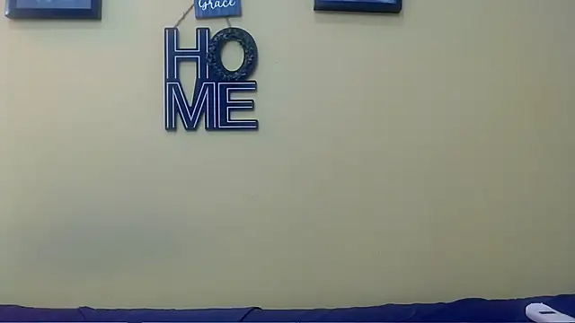 18dulcegatita webcam