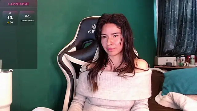 alice_middlee webcam