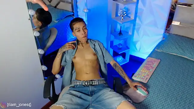 Jonesliam23 webcam