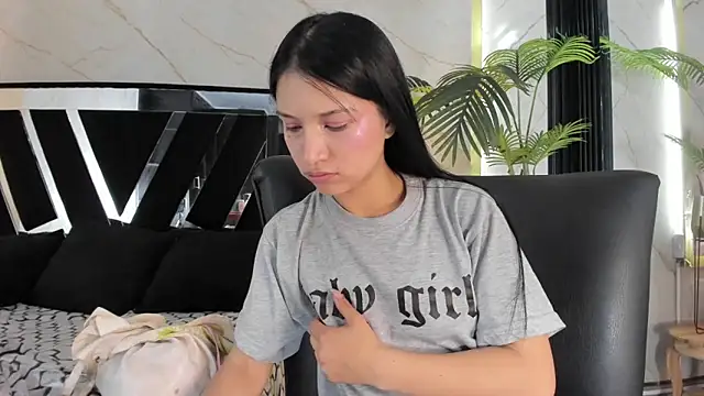 Sophie_Calloway webcam