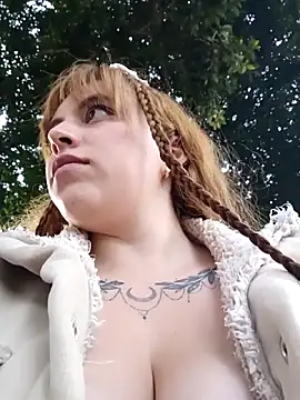 Isabella_risky webcam