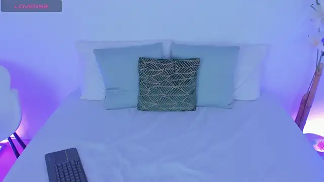 ElizabethBelle webcam