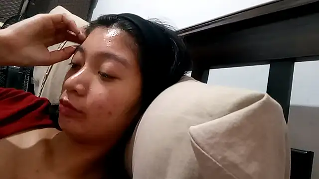 TreenaDesolier webcam