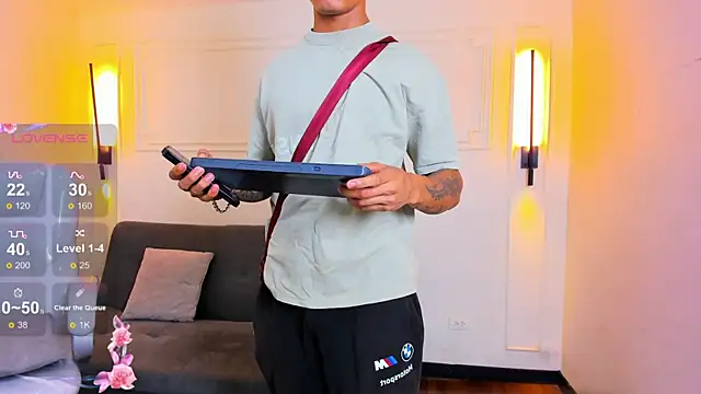 Paradise_boy_s webcam