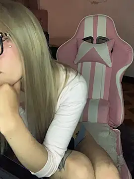 PrettyAshley_ webcam