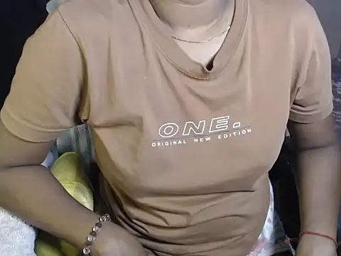 Annya_Sharma2 webcam