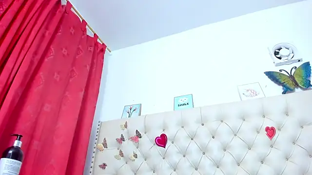 celena_wonder webcam