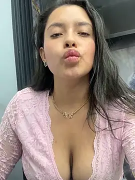 Miss_Bella_Flame webcam