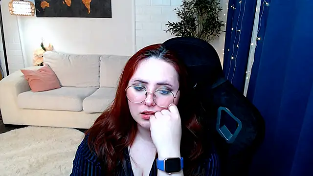 Hennessy_bunny webcam