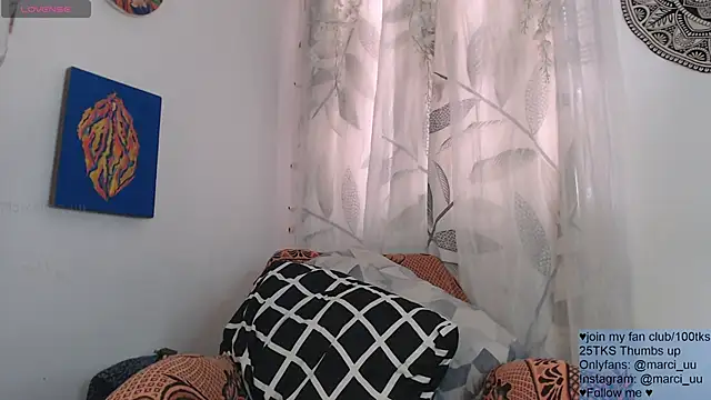 Marci_owo live sex cam