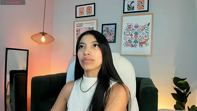 tiffany_low - Tiffany_Low's free webcam - UK Sex Cams