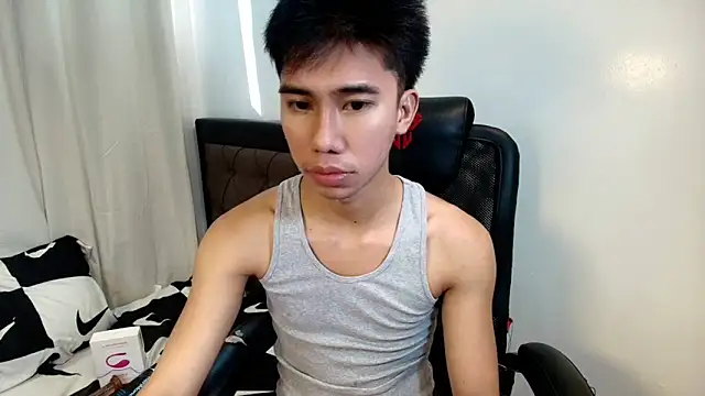 Ur_pinoyhotbrix webcam