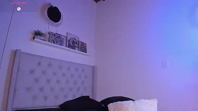 kristal_benet webcam