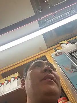 Crossroads5214 live sex cam