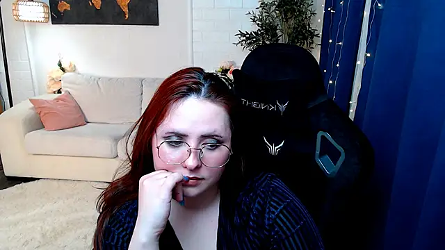 Hennessy_bunny webcam