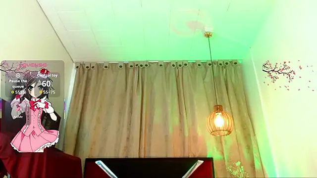 katha_Crawford webcam