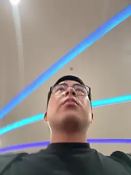 andrewmhilton_ (M young) - Cum show