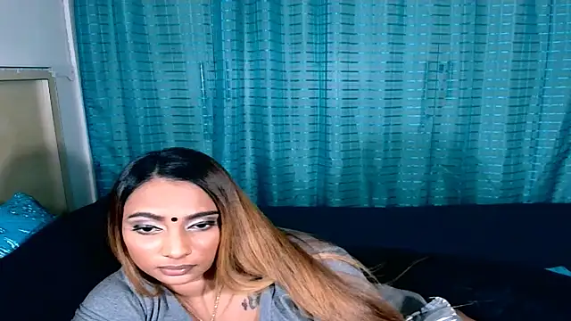 sexyindianchic webcam