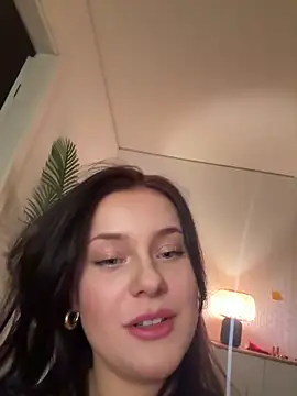  MaribelRiver chat room