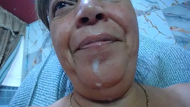 alina_maturehot webcam