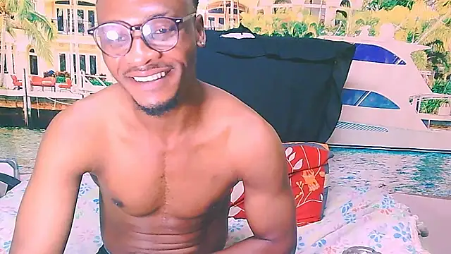 EbonyTiger69 webcam