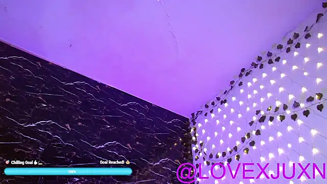 LovexJuxn8 webcam