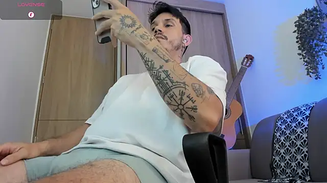 alejandro_stark webcam