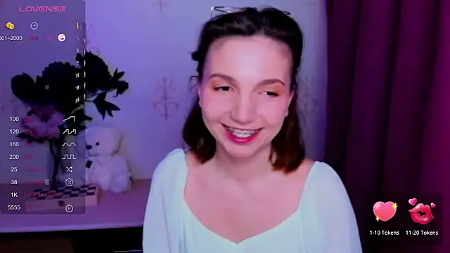 KindHazelHere_ webcam