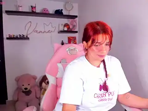 Vannessa__Shy webcam