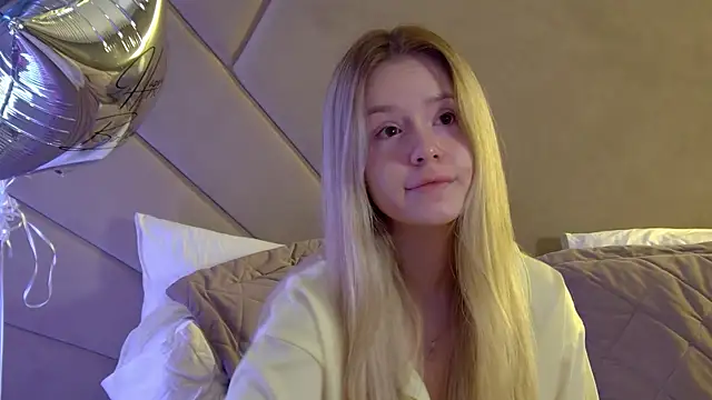 MilanaBalmain webcam