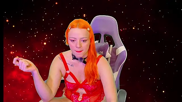 mynaughtygirlorangemovie webcam