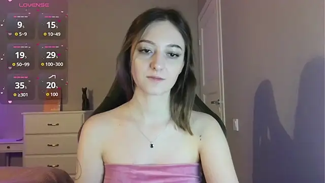 white_liillyy webcam