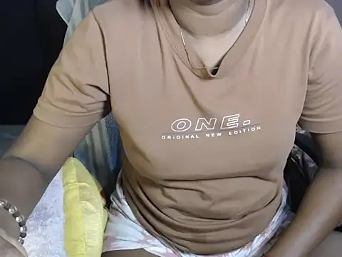 Annya_Sharma2 webcam