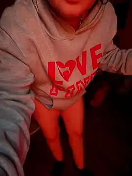 Milfshortcakes webcam