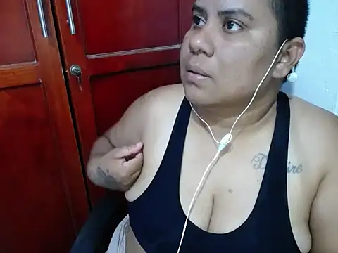 hotlesby_valery webcam