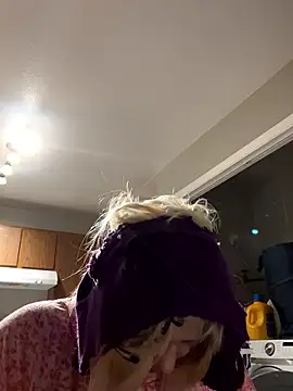 CARRIEBEARYFAIRY webcam