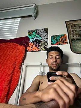 BigPrettyDick777 webcam