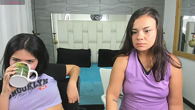 Veyra_Thaliaa webcam