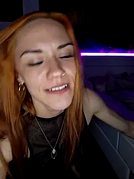 SlimBellaOfficial webcam