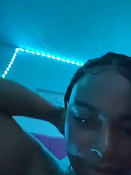 NahiaraMiller webcam