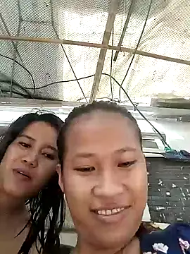 MARIAPUSSYPINAY webcam