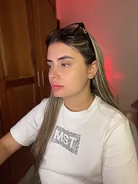 Miss_valeriaa webcam