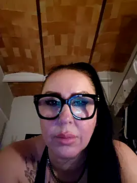 Webcam Model (SEXY-ZOE)  is live.Free join now!