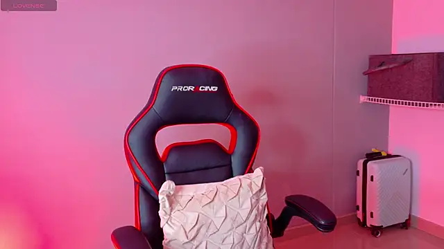 samantha_tattu webcam