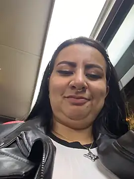 abril_luv - Abril_Luv's free webcam - UK Sex Cams