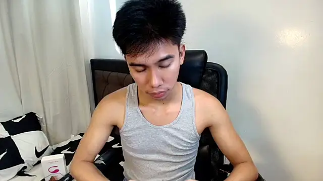 Ur_pinoyhotbrix webcam