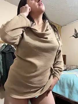 latinfemale - Latinfemale's free webcam - UK Sex Cams