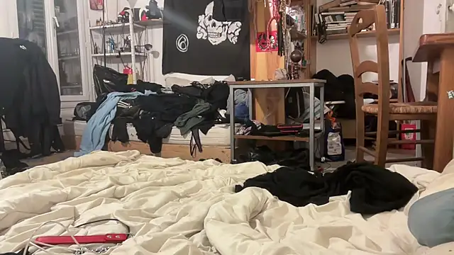 Wilmaaturbate's room