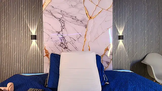 big_tits_in_your_face webcam